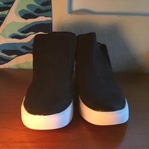 Black Kenneth Cole Reaction Sneakers